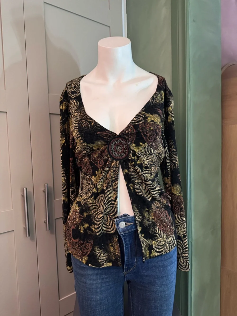 Twist-Front V-Neck Blouse in Black and Gold Paisley - Picture 2 of 5